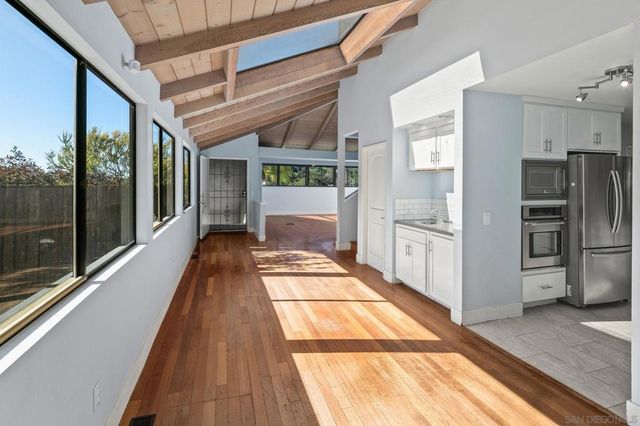 9190 Spice St, La Mesa, CA 91941