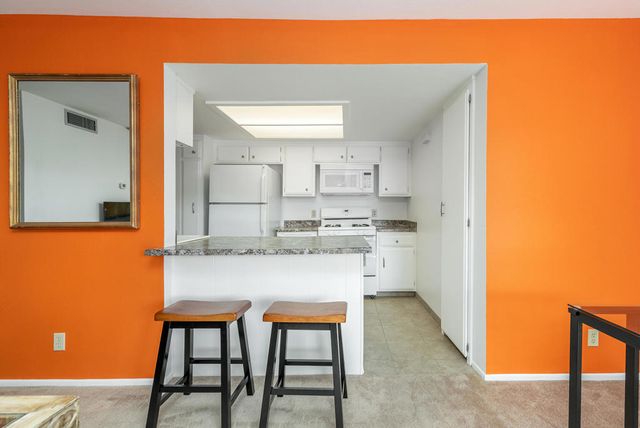 1500 S Camino Real 304a, Palm Springs, CA 92264