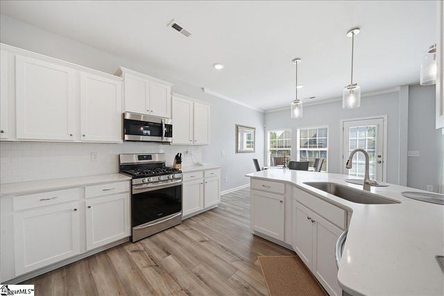 208 Grassy Creek Way, Pendleton, SC 29670