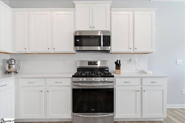 208 Grassy Creek Way, Pendleton, SC 29670