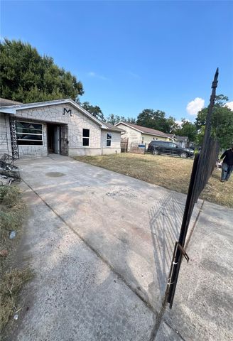 3219 Brea Crest St, Houston, TX 77093