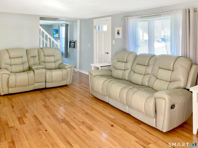 6 Schwartz Road, Bozrah, CT 06334