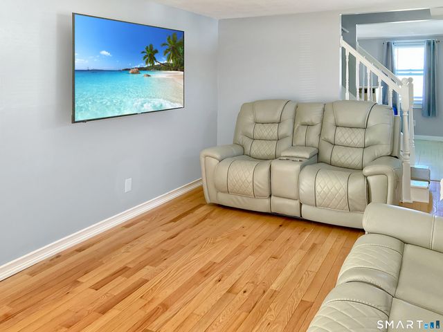 6 Schwartz Road, Bozrah, CT 06334