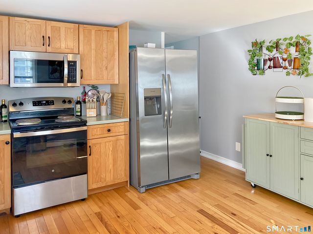 6 Schwartz Road, Bozrah, CT 06334