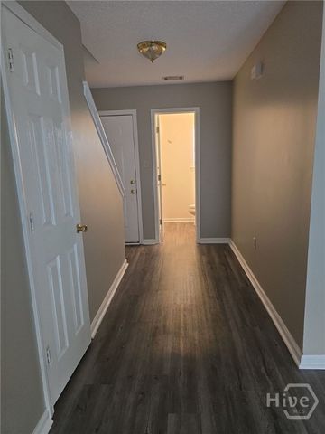 9804 Whitefield Avenue A, Savannah, GA 31406