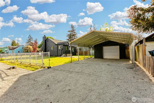 853 117th Street S, Tacoma, WA 98444