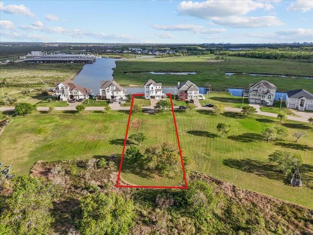 211 Tuna Run Road, Freeport, TX 77541