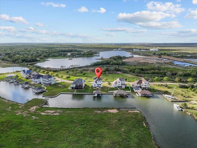 211 Tuna Run Road, Freeport, TX 77541