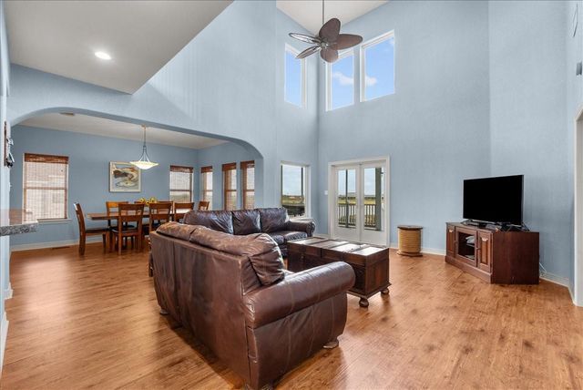 211 Tuna Run Road, Freeport, TX 77541