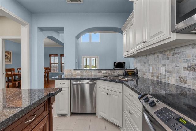 211 Tuna Run Road, Freeport, TX 77541