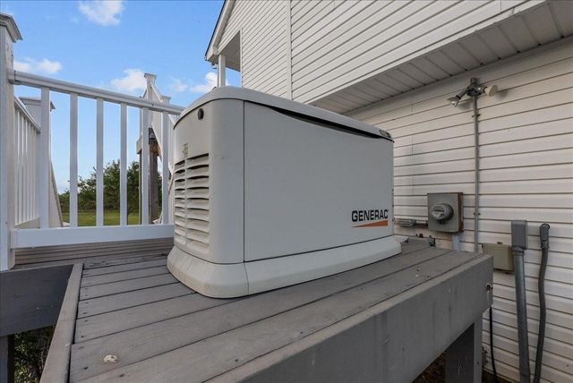 211 Tuna Run Road, Freeport, TX 77541