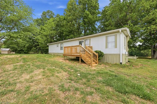 391 & 395 Poplar Springs Road, Elkin, NC 28621