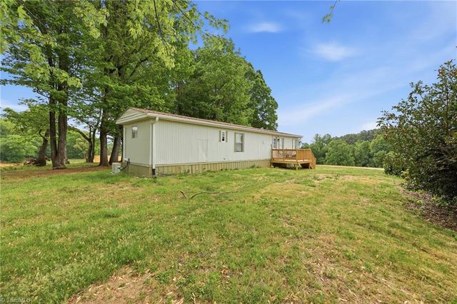 391 & 395 Poplar Springs Road, Elkin, NC 28621