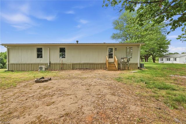 391 & 395 Poplar Springs Road, Elkin, NC 28621