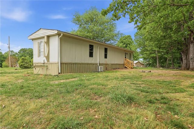 391 & 395 Poplar Springs Road, Elkin, NC 28621
