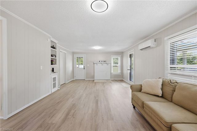 391 & 395 Poplar Springs Road, Elkin, NC 28621