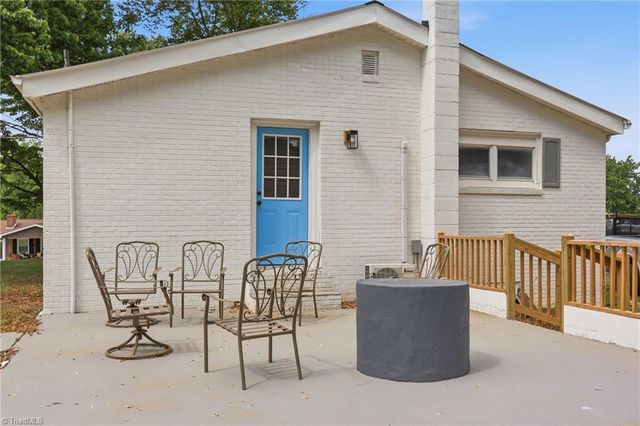 391 & 395 Poplar Springs Road, Elkin, NC 28621
