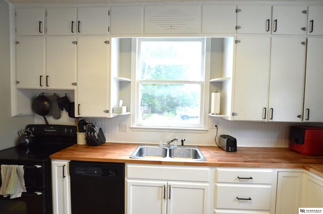 2500 S 53rd Street, Lincoln, NE 68506