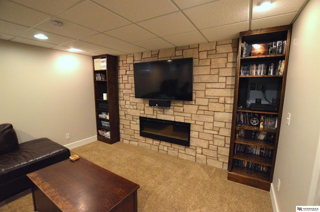 2500 S 53rd Street, Lincoln, NE 68506