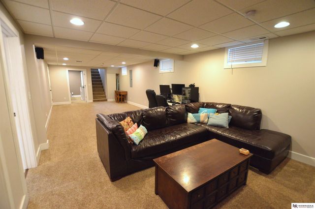 2500 S 53rd Street, Lincoln, NE 68506