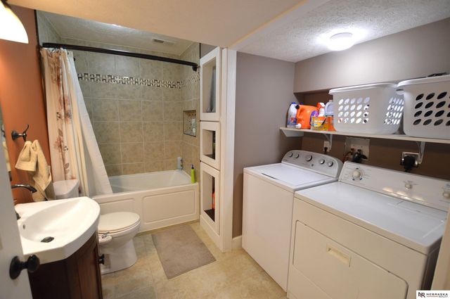 2500 S 53rd Street, Lincoln, NE 68506