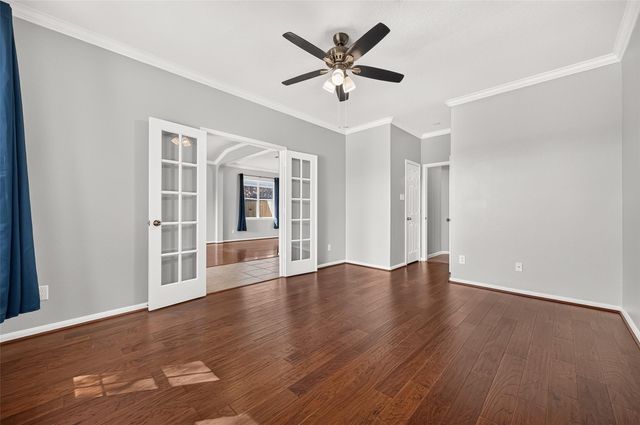 405 Wickford Court, Galveston, TX 77573