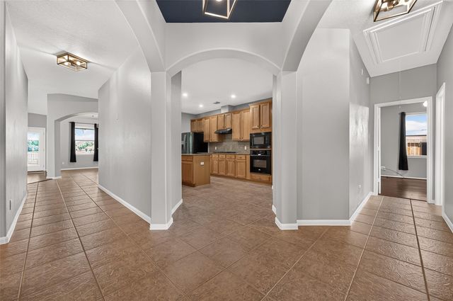 405 Wickford Court, Galveston, TX 77573