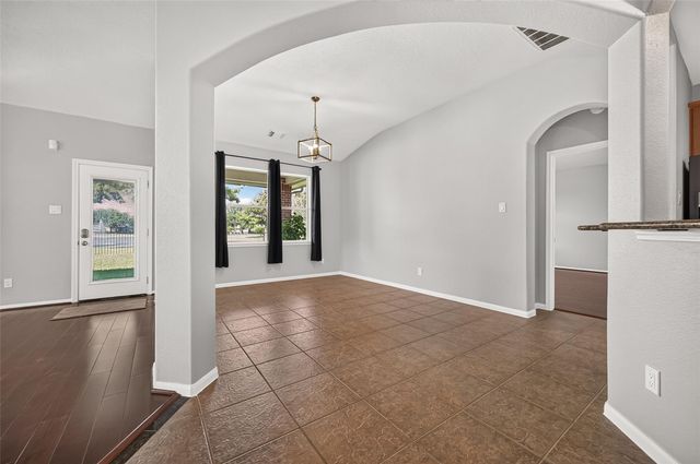 405 Wickford Court, Galveston, TX 77573