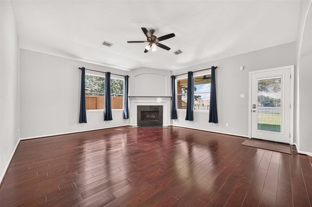 405 Wickford Court, Galveston, TX 77573