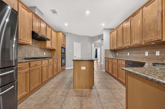 405 Wickford Court, Galveston, TX 77573
