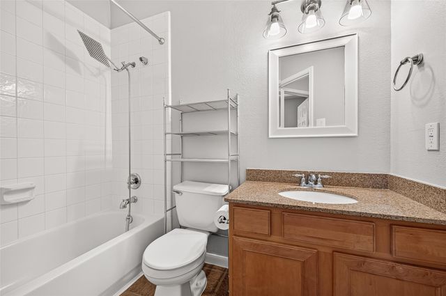 405 Wickford Court, Galveston, TX 77573