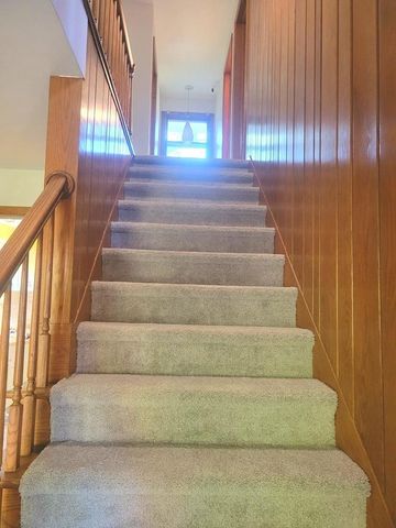 1913 N OUTAGAMIE STREET, Appleton, WI 54914