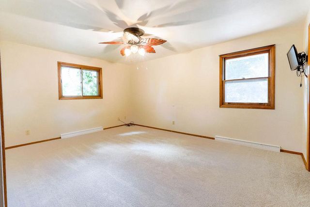 1913 N OUTAGAMIE STREET, Appleton, WI 54914