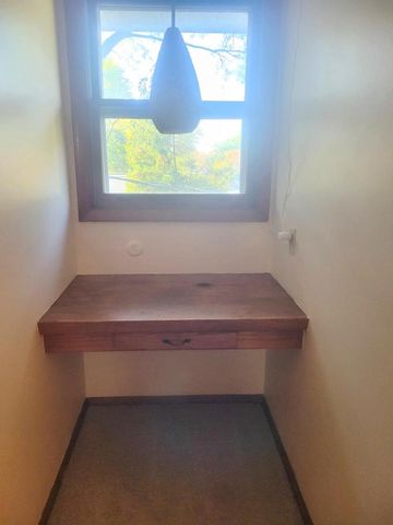 1913 N OUTAGAMIE STREET, Appleton, WI 54914