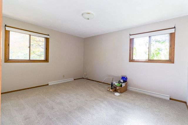 1913 N OUTAGAMIE STREET, Appleton, WI 54914