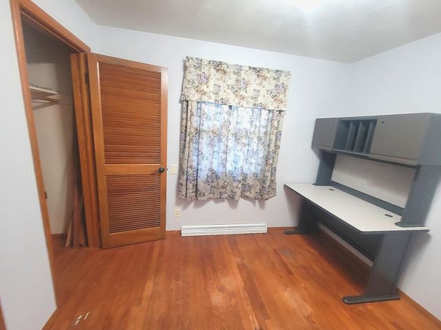 1913 N OUTAGAMIE STREET, Appleton, WI 54914