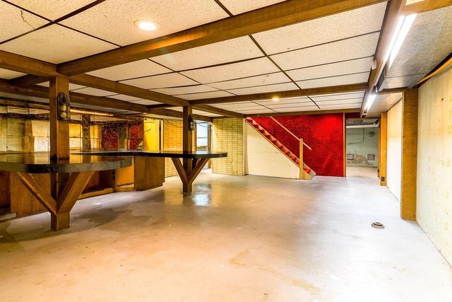 1913 N OUTAGAMIE STREET, Appleton, WI 54914