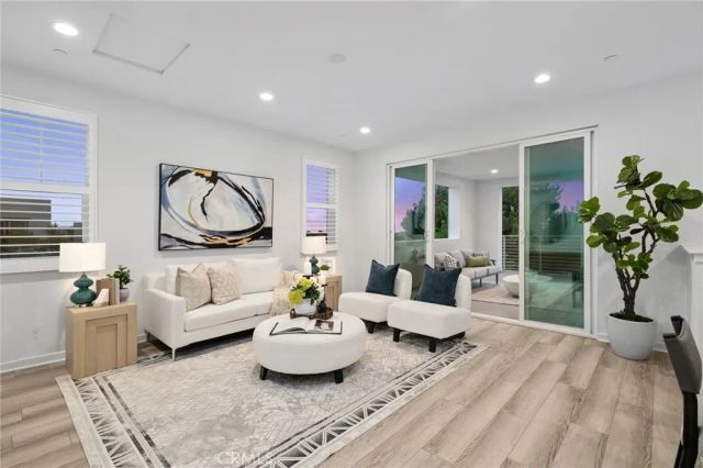 118 Modjeska, Irvine, CA 92618