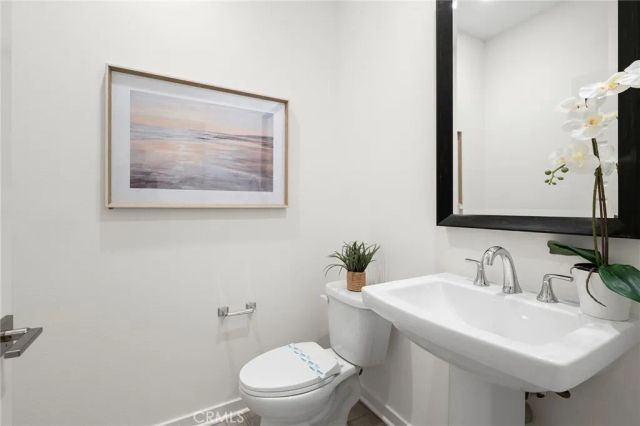 118 Modjeska, Irvine, CA 92618