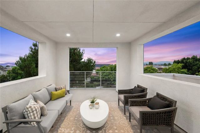 118 Modjeska, Irvine, CA 92618