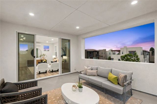 118 Modjeska, Irvine, CA 92618