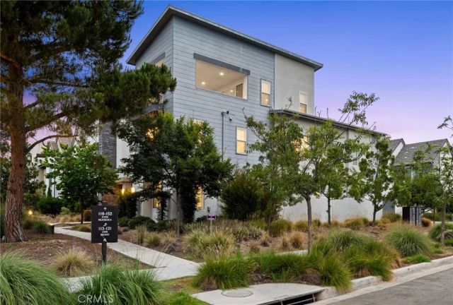 118 Modjeska, Irvine, CA 92618