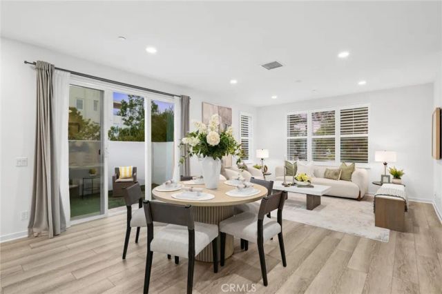 118 Modjeska, Irvine, CA 92618