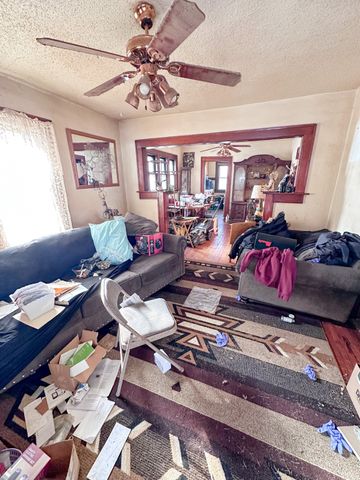 1740 E 21st Street, Des Moines, IA 50317