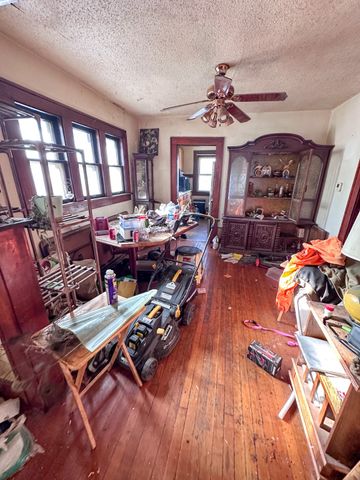 1740 E 21st Street, Des Moines, IA 50317