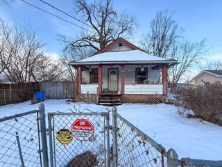 1740 E 21st Street, Des Moines, IA 50317