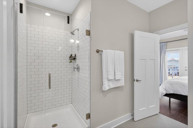 6719 Charlotte Pike Apt 3, Nashville, TN 37209