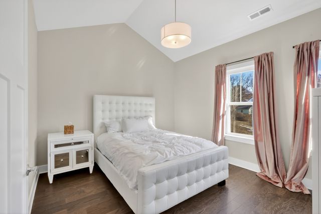 6719 Charlotte Pike Apt 3, Nashville, TN 37209