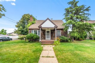 612 Hughes Street, Bellmore, NY 11710