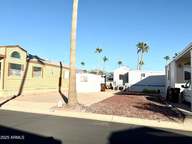 114 S KAOLINE Drive 114, Apache Junction, AZ 85119